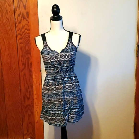 Ardene Short Mini Dress Size Medium - Picture 2 of 6